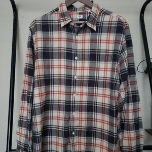 Uniqlo Standard Fit Flannel (Cream/Navy/Red) XL